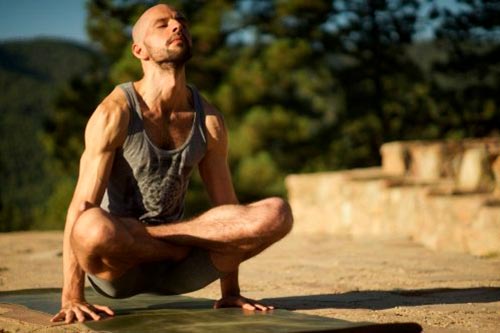 Фото - Что дает аштанга-йога и почему ею стоит заниматься