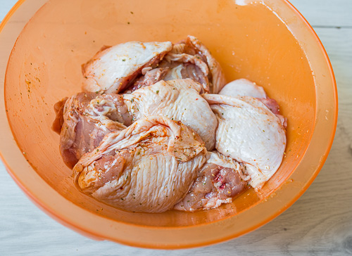 Курица, запеченная с рататуем