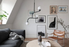 Фото - Серый цвет, дерево и обои в цветочек: уютный интерьер в Швеции
