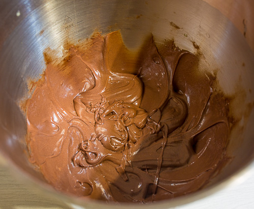 Шоколадный кекс с заварным кремом