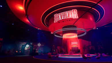 Фото - Симулятор Devolverland Expo покажет ужасы отменённой выставки Devolver Digital