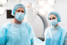 Фото - Хирурги выявили повышенный риск смерти после плановых операций на фоне COVID-19