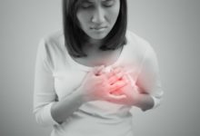 Фото - Инфаркт у женщин: ранние симптомы, при которых нужно срочно идти к кардиологу