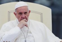 Фото - «Законно ли нанимать киллера?»: Папа римский раскритиковал аборты