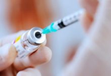 Фото - Можно ли делать прививки на фоне пандемии коронавируса: мнение эксперта