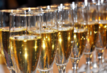 Фото - Можно ли гипертоникам и «сердечникам» выпить шампанское на Новый год?