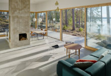 Фото - Дом с простым дизайном и чудесным видом на озеро в Швеции (120 кв.м)