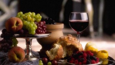 Фото - Спастись от депрессии поможет вино и красные фрукты