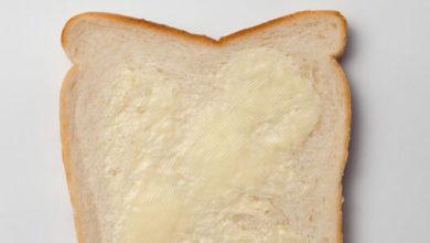 Фото - Экономная женщина удивила многих своим оригинальным недорогим сэндвичем