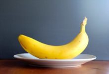 Фото - При кашле полезно приготовить микстуру из бананов
