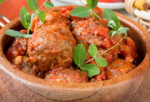 Фото - Фрикадельки в марокканском стиле в томатном соусе