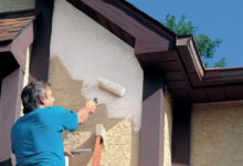 Фото - Как правильно красить фасад дома, какие критерии предъявляются фасадным краскам