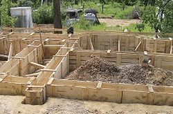 Фото - Как залить фундамент под строительство дома