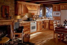 Фото - Какой выбрать интерьер для оформления кухни в деревянном доме