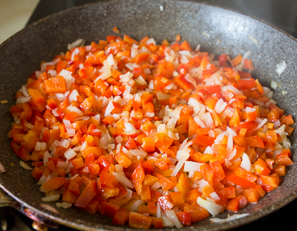 Каннеллони с мясной начинкой в сливках