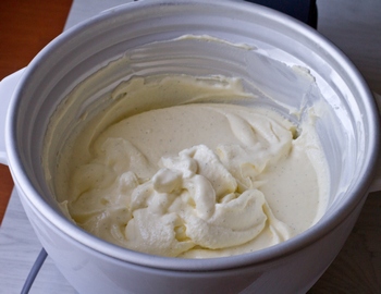 Классическое ванильное мороженое
