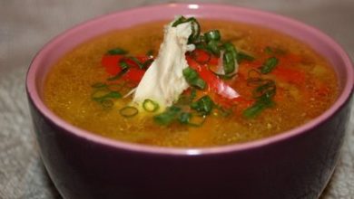 Фото - Куриный суп со сладким перцем и миндалем