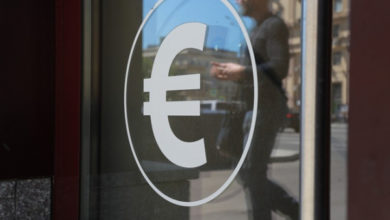 Фото - Курс евро на МосБирже поднялся выше 89 рублей впервые с 30 марта