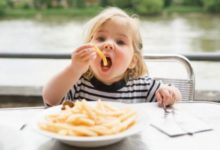 Фото - Почему дети так часто перекусывают?