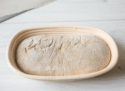 Пшеничный хлеб с ржаной мукой на закваске