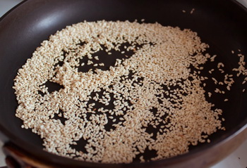 Рис с кунжутом и лаймом