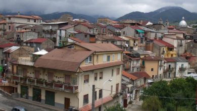 Фото - «Свободный от коронавируса» город в Италии распродаёт дома по одному евро