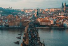Фото - Туристический поток в Прагу сократился на 94%