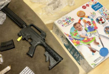 Фото - В детском подарке обнаружилась заряженная винтовка