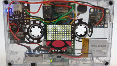 Фото - Видео дня: старая аудиокассета как корпус для компьютера Raspberry Pi Zero с батареей