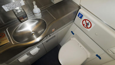 Фото - Выявлено самое вероятное место заражения коронавирусом на борту самолета