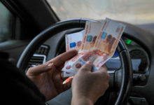 Фото - Почти все дороги в России станут платными