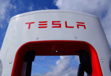 Фото - Брешь в системе Tesla позволяет бесплатно заряжать через станции Supercharger любой электромобиль в Европе