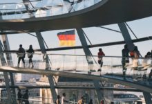 Фото - Германия требует от обладателей просроченных шенгенских виз покинуть страну до 1 октября