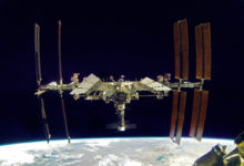 Фото - Манёвр уклонения МКС от военного спутника США не потребовался