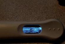 Фото - Техноблогер показал, как выглядит DOOM и Skyrim на экране электронного теста на беременность