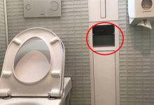 Фото - В туалете российского театра установили камеру и следили за гостями
