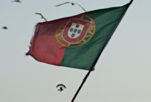 Фото - Эксперты ожидают введения ограничений на выдачу «золотых виз» в Лиссабоне и Порту до конца года