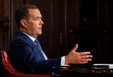 Фото - Медведев вновь поднял вопрос о четырехдневке