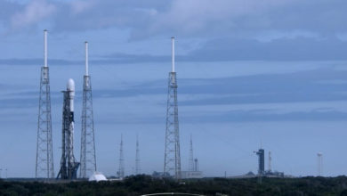 Фото - У SpaceX в третий раз сорвался запуск интернет-спутников Starlink. На этот раз за 18 секунд до старта
