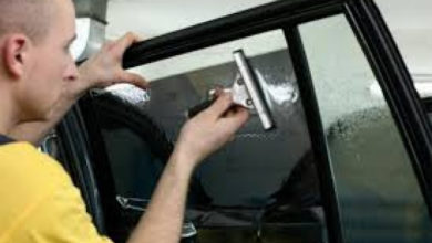 Фото - Оклейка автомобильного окна тонировочной плёнкой