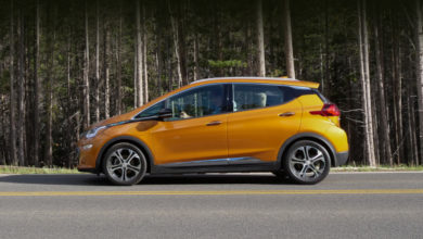 Фото - Chevrolet Bolt раскрылся во время рекламной съёмки