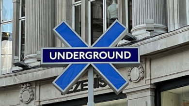Фото - Логотип лондонского метро изменили ради игровой приставки