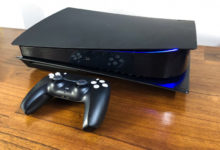 Фото - Первые обладатели PlayStation 5 уже сделали её чёрной с помощью подручных средств