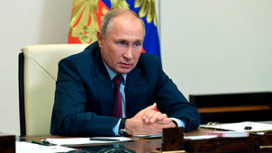 Фото - Путин призвал не позволять регионам брать деньги в банке