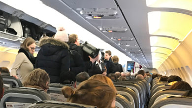 Фото - Самолет совершил экстренную посадку из-за оставшейся без штанов пассажирки