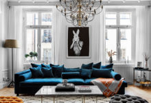 Фото - Синий бархатный диван и цветные спальни: современная квартира в Стокгольме