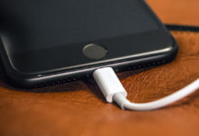 Фото - Apple размышляет над тем, чтобы убрать кабель для зарядки из комплекта будущих iPhone