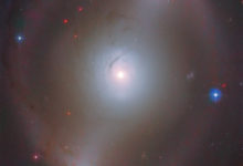 Фото - Фото дня: закручивающееся око двойника Млечного пути
