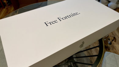 Фото - Free Fortnite: Epic Games разослала блогерам и стримерам подарки в стиле продуктов Apple