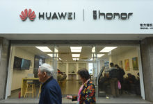 Фото - Huawei вслед за Apple уберет зарядку из комплекта устройств
